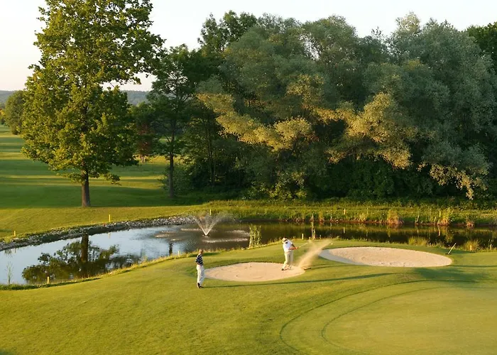 达桑临驰 - 洛泊多夫温泉酒店 Fürstenfeld